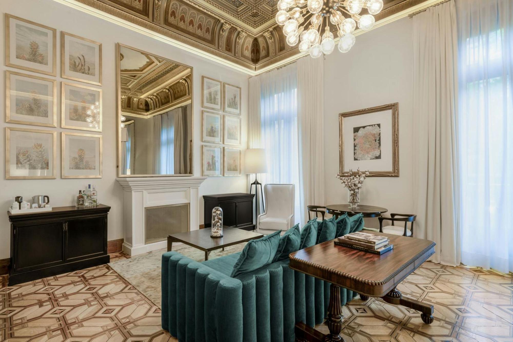 Cotton House Hotel, Autograph Collection Hotel 5*